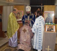 Vizita Înalt Prea Sfinţitului Părinte Iosif în parohia «Sf. Andrei şi Sf. Alexandra» (Caen, Franţa)