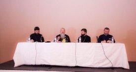 Se poate iubi frumos si departe de tară
