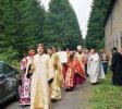 Fotografie făcută în anul 2001 la inaugurarea Mănăstirii de la Malvialle