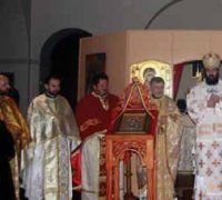 Hram la Mirfield / Leeds