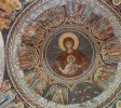 Maica Domnului cu Pruncul, înconjuraţi  de cetele îngereşti. Frescă din trapeza veche a mănăstirii Hurezi.